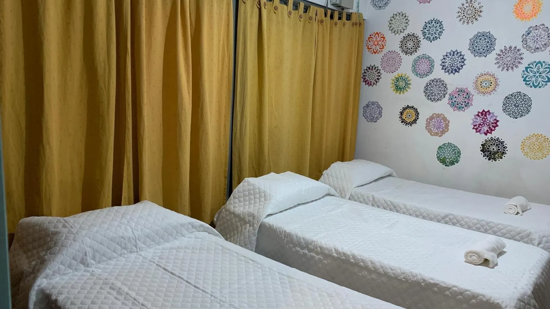 Hostel Lao Mendoza Bed and breakfast